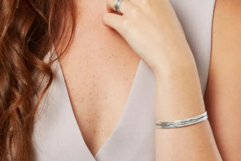 EtchedSilverBangleModel